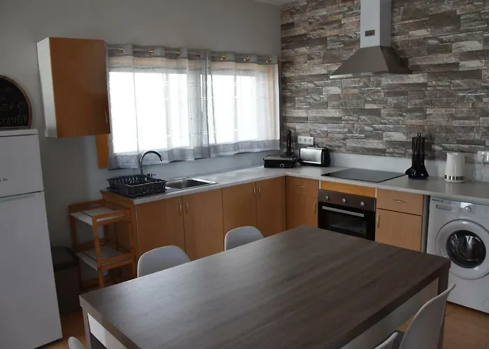 Casa Do Dragoeiro * Angra do Heroismo